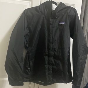 Women’s size small Patagonia Torrentshell rain jacket